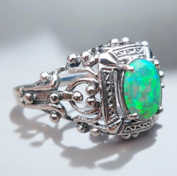 Vintage Jewelry - Antique sterling silver green Australian opal ring